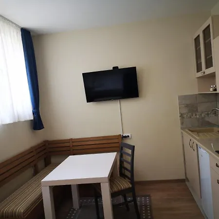 Apartment Apartments&camping Zip Kremna