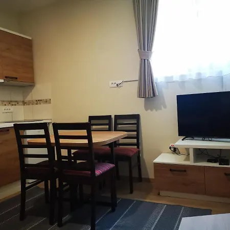 Διαμέρισμα Apartments&camping Zip *