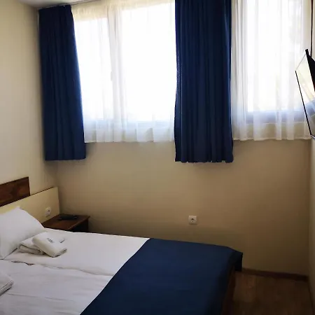 Apartment Apartments&camping Zip Kremna