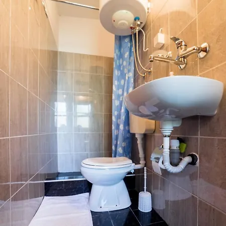 Apartments&camping Zip Kremna