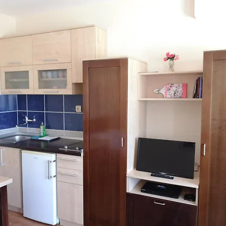 Διαμέρισμα Apartments&camping Zip *