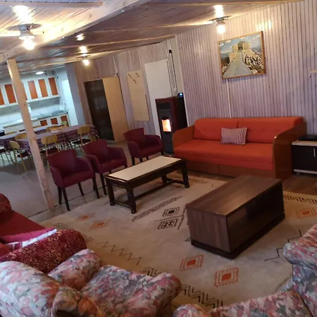 Apartments&camping Zip アパート