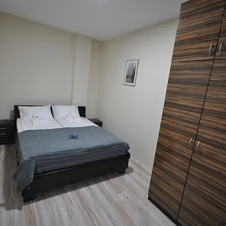 Apartments&camping Zip Kremna